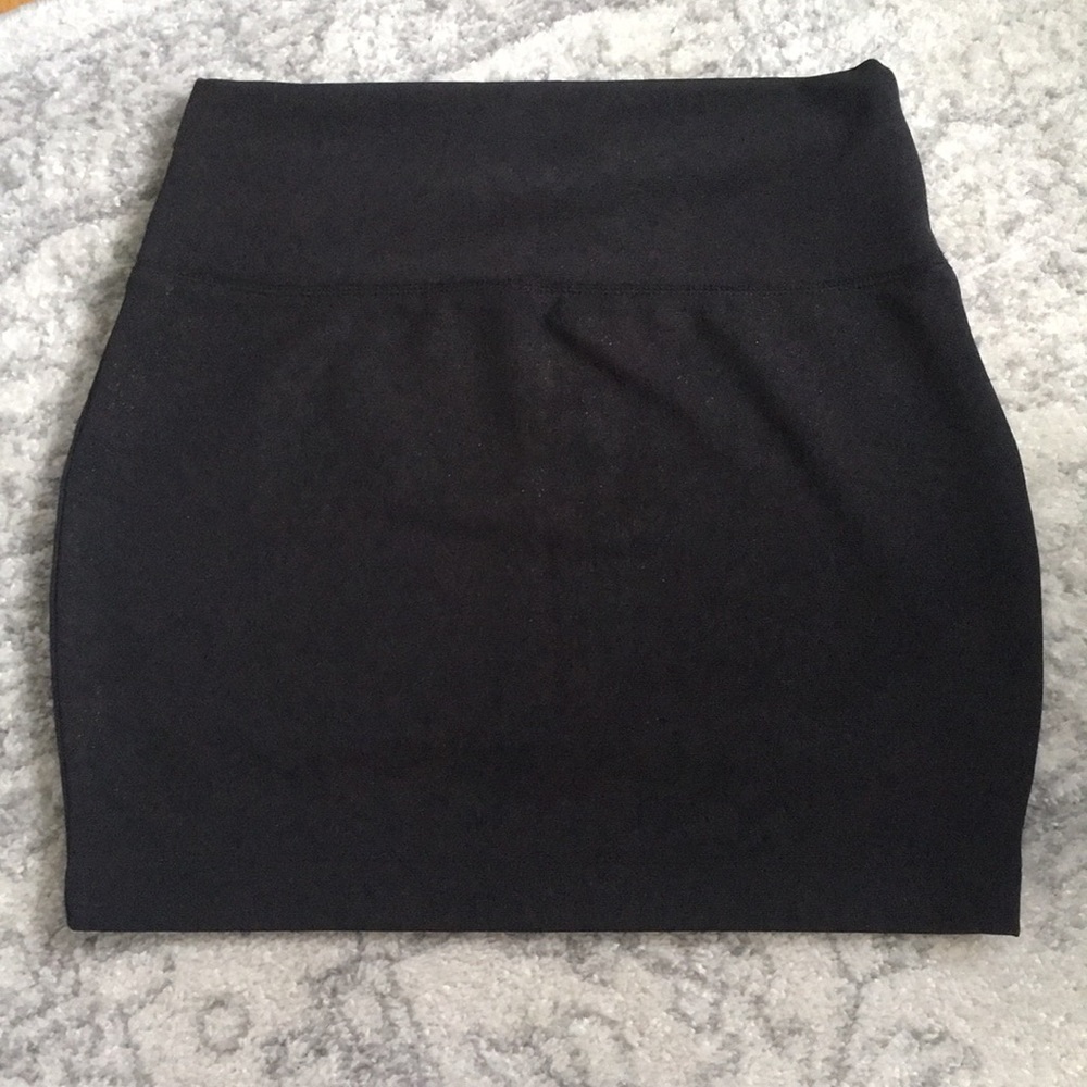 Black skirt